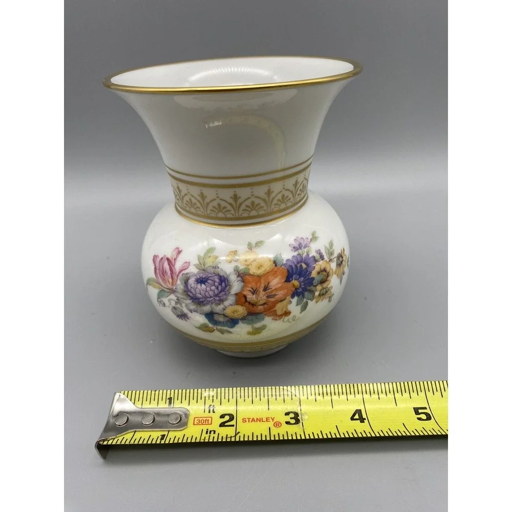 Vintage West Germany‎ Kaiser Sanssouci #85 Porcelain Small Vase Floral